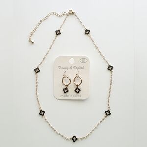 Clover Necklace & Earring Set